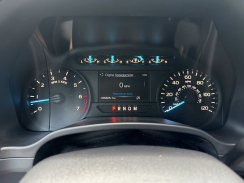Used 2018 Ford F150 XL w/ Equipment Group 101A Mid AWD/4WD image 14
