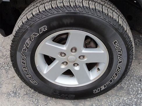 Used 2014 Jeep Wrangler Unlimited Sport w/ Quick Order Package 24S image 10