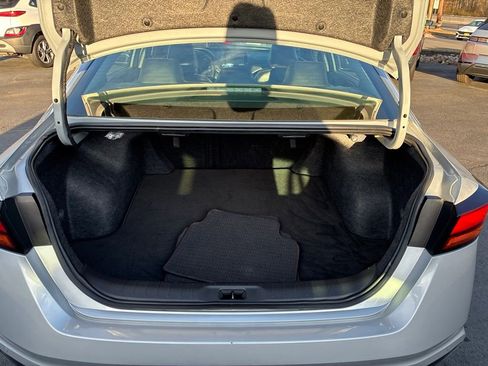 Used 2024 Nissan Altima 2.5 SR image 12