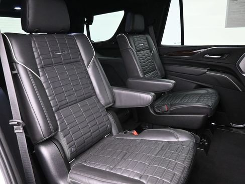 Used 2021 Cadillac Escalade Sport Platinum w/ Heavy-Duty Trailer Package AWD/4WD image 29