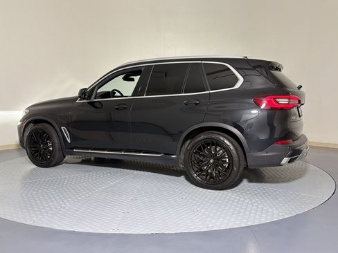 Used 2022 BMW X5 sDrive40i w/ Premium Package RWD image 3