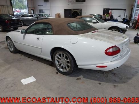 Used 1999 Jaguar XK8 Convertible RWD image 3