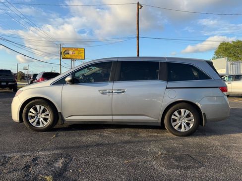 Used 2016 Honda Odyssey SE image 8