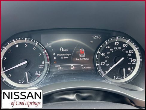 Used 2021 Toyota Highlander XLE FWD image 41