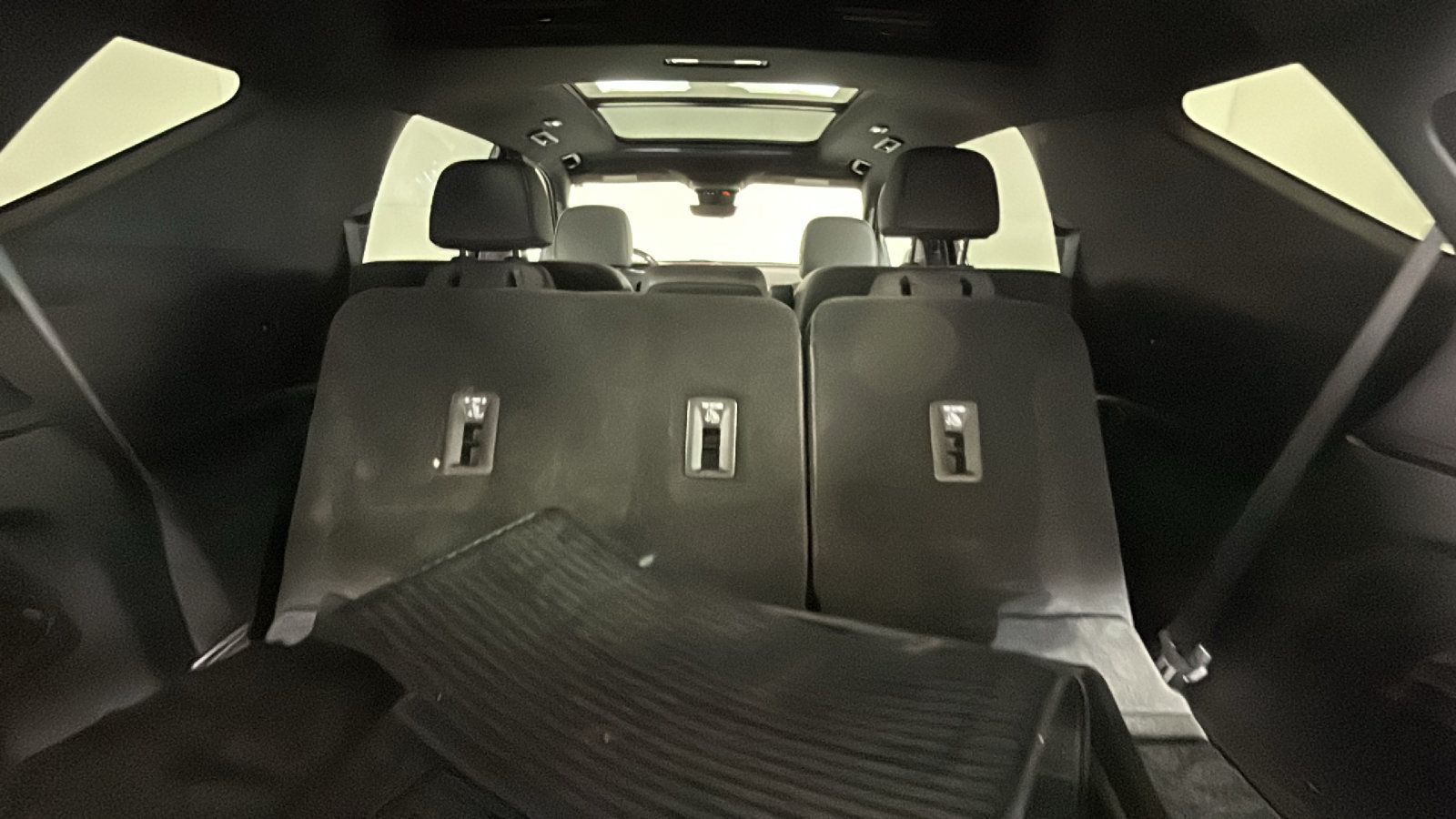 Used 2025 Chevrolet Traverse RS w/ LPO, Floor Liner Package AWD/4WD image 35