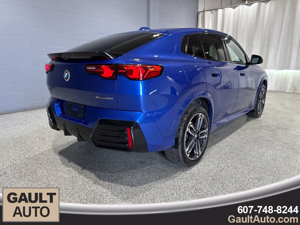 Used 2024 BMW X2 xDrive28i w/ Premium Package AWD/4WD image 3