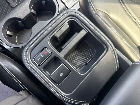 Used 2025 Ford Mustang Mach-E Select image 40