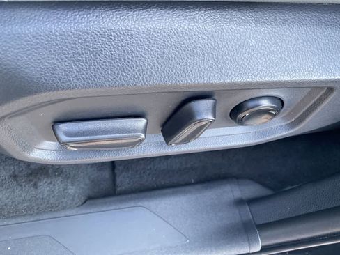 Used 2023 Toyota Tundra Limited image 12