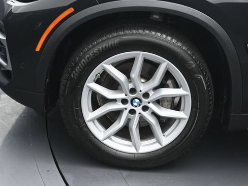 Used 2023 BMW X5 xDrive40i w/ Executive Package AWD/4WD image 36