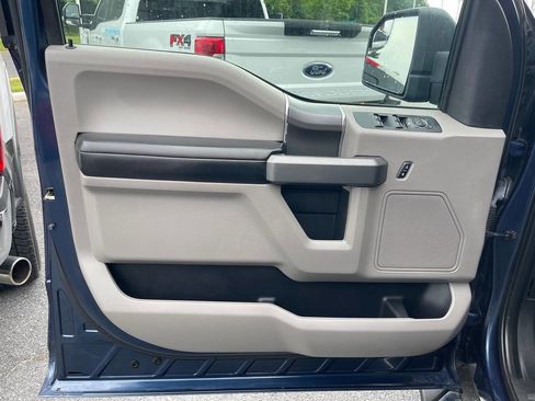 Used 2017 Ford F150 XLT w/ Equipment Group 302A Luxury AWD/4WD image 24
