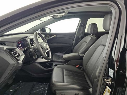 Used 2024 Audi Q4 e-tron Premium Plus w/ Premium Plus image 21