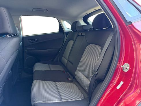 Used 2021 Hyundai Kona SE FWD image 16