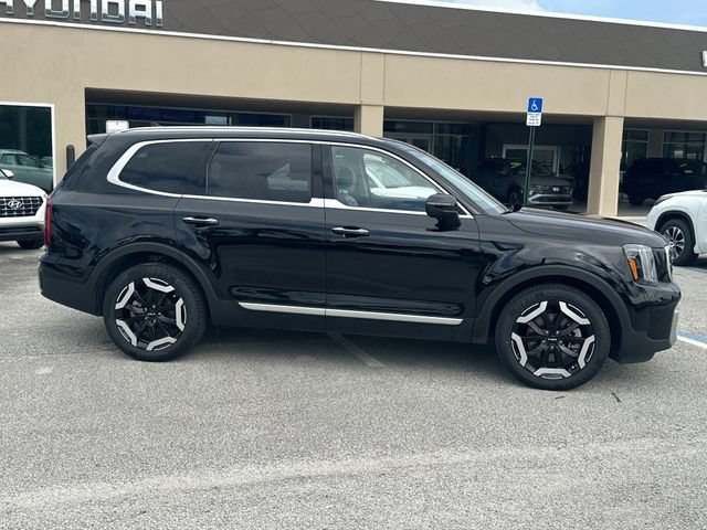 Used 2023 Kia Telluride S AWD/4WD image 5