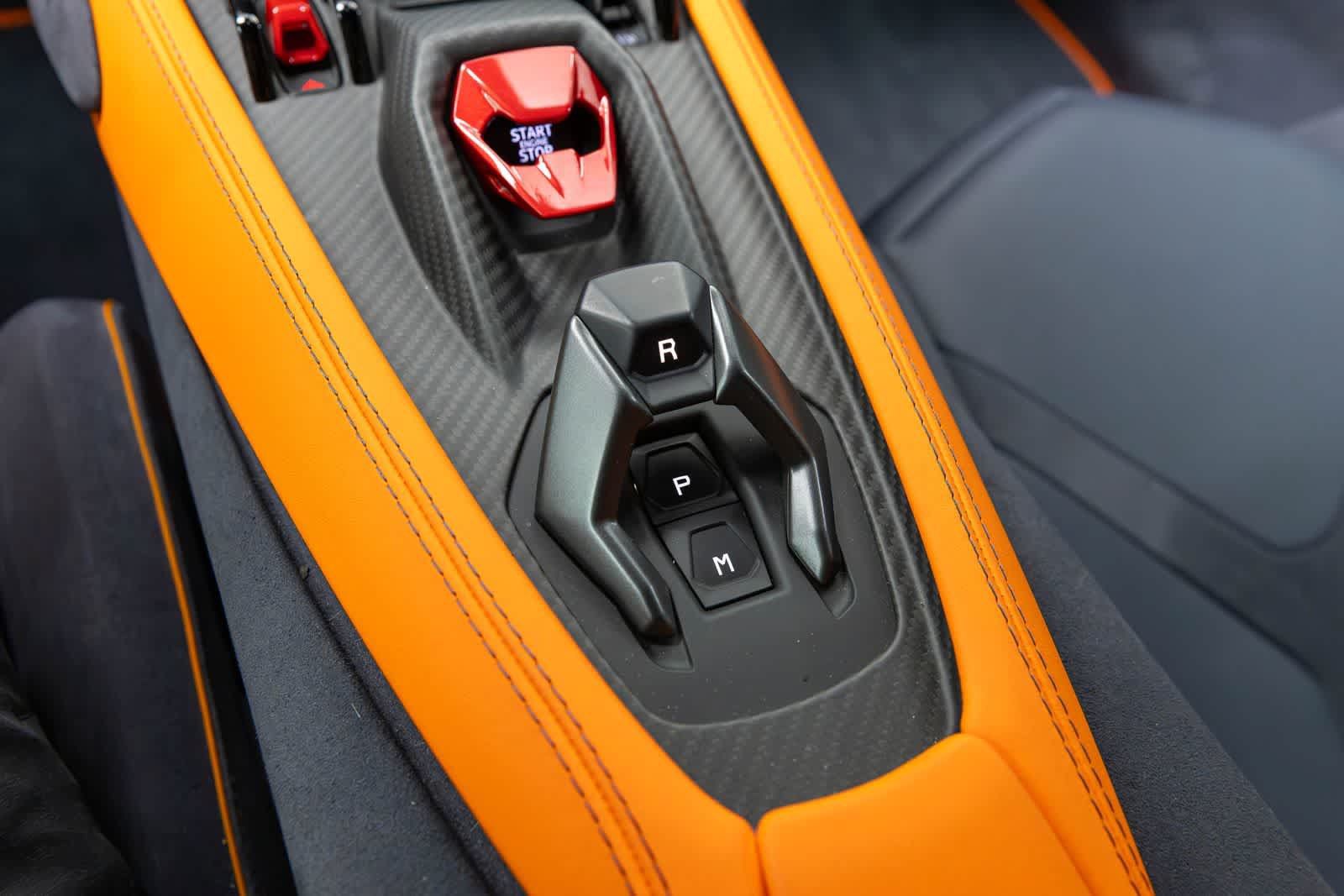 Used 2024 Lamborghini Revuelto AWD/4WD image 29