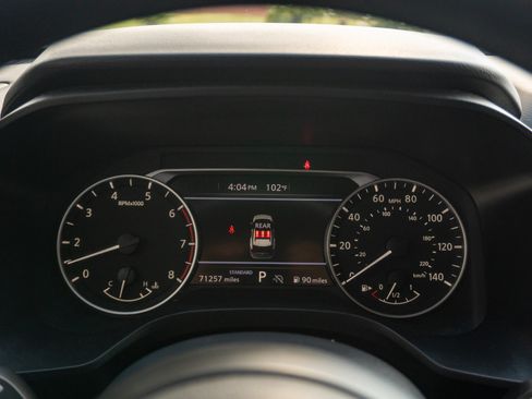 Used 2024 Nissan Rogue SV FWD image 21