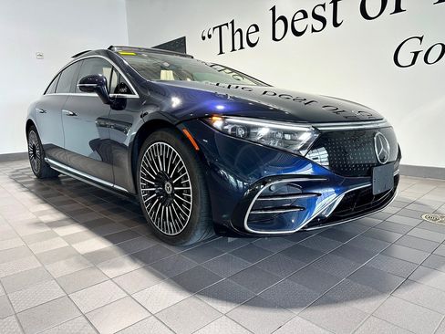 Used 2022 Mercedes-Benz EQS 580 4MATIC Sedan image 1