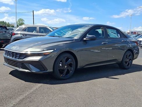 New 2026 Hyundai Elantra Sport FWD image 2