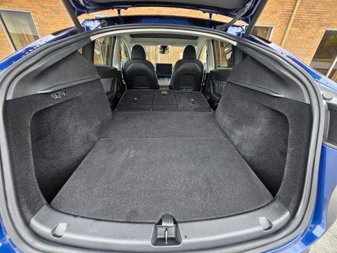 Used 2023 Tesla Model Y Long Range image 71