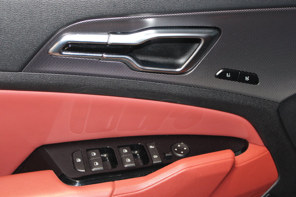 Used 2023 Kia Sportage SX FWD image 5