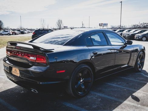 Used 2013 Dodge Charger R/T image 34