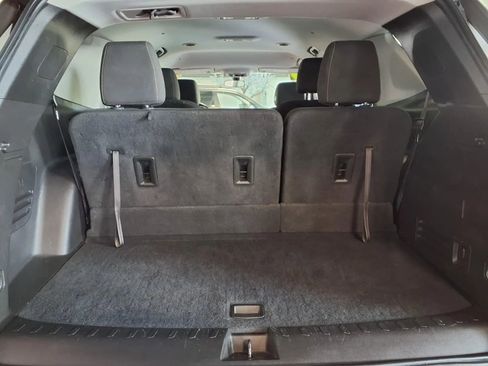 Used 2019 Chevrolet Traverse LT AWD/4WD image 6