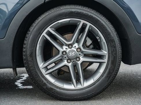 Used 2017 Hyundai Santa Fe Limited FWD image 21