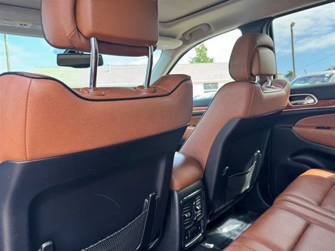 Used 2013 Jeep Grand Cherokee Overland image 25