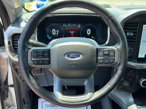 Used 2022 Ford F150 Lariat w/ Max Trailer Tow Package AWD/4WD image 8