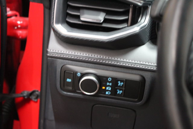 Used 2025 Ford Mustang Premium RWD image 13