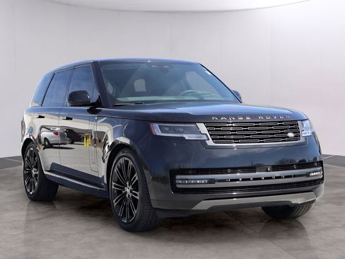 Certified 2024 Land Rover Range Rover SE AWD/4WD image 3
