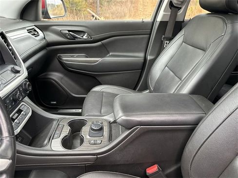 Used 2020 GMC Acadia SLT w/ Premium Package image 24