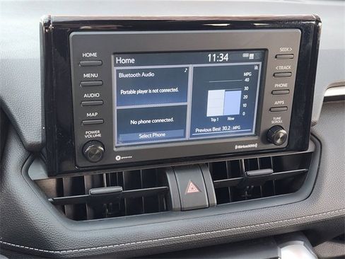 Used 2021 Toyota RAV4 XLE image 17