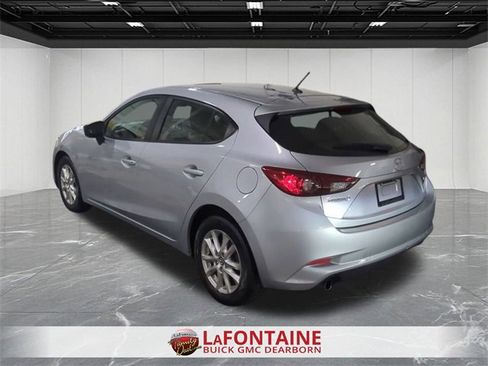 Used 2017 MAZDA MAZDA3 Sport image 6