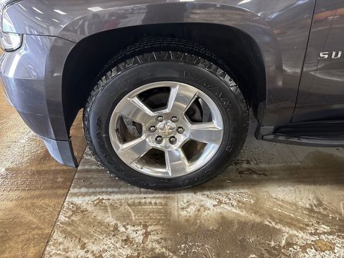 Used 2017 Chevrolet Suburban LS AWD/4WD image 11