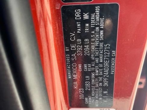 Used 2024 Kia Forte LXS FWD image 11
