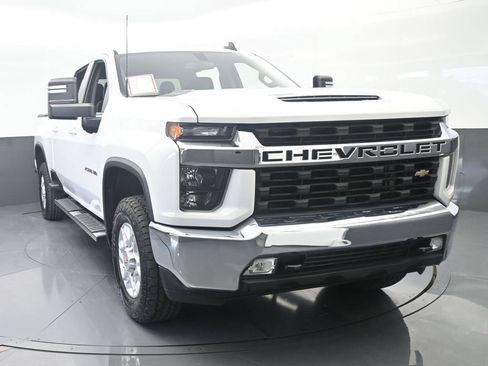 Used 2022 Chevrolet Silverado 2500 LT w/ Convenience Package RWD image 9