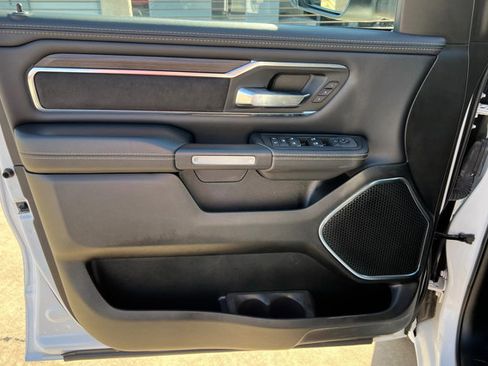 Used 2025 RAM 1500 Laramie image 14