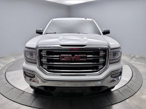 Used 2018 GMC Sierra 1500 SLT w/ SLT Premium Package AWD/4WD image 2