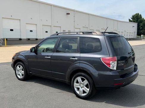Used 2010 Subaru Forester 2.5X Premium AWD/4WD image 3