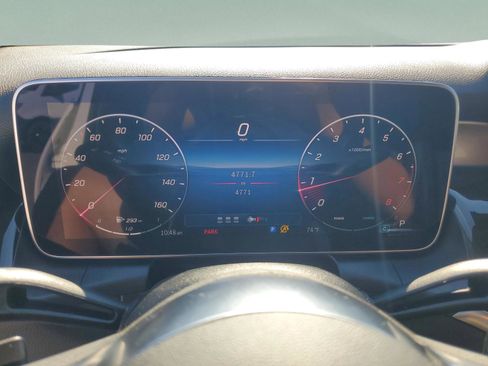 Used 2025 Mercedes-Benz GLC 300 image 27