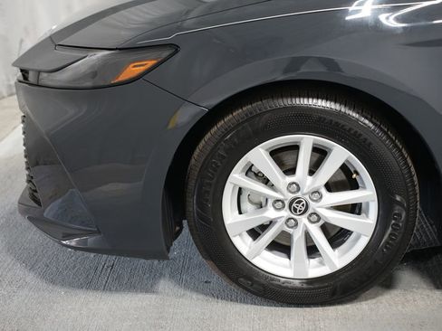 Certified 2025 Toyota Camry LE image 5