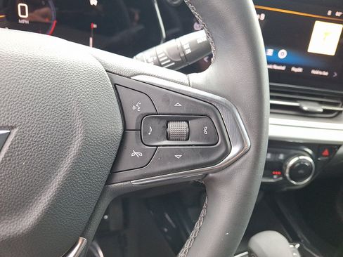 Used 2024 Chevrolet Trax LT w/ Driver Confidence Package FWD image 20
