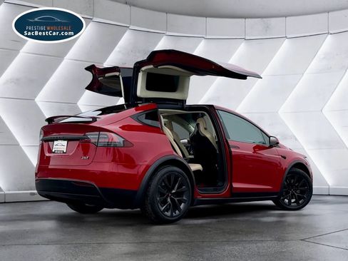 Used 2017 Tesla Model X 75D image 9