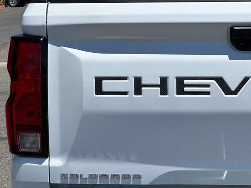 Used 2025 Chevrolet Colorado Trail Boss AWD/4WD image 47