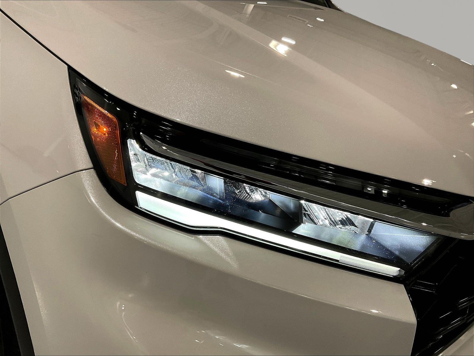 Used 2025 Honda Pilot Elite image 33