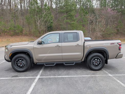 Used 2023 Nissan Frontier PRO-4X w/ Pro-4X Premium Package image 6