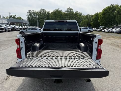 Used 2024 Chevrolet Silverado 2500 LT AWD/4WD image 24