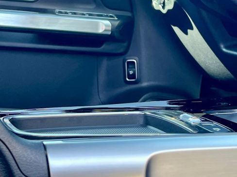 Certified 2025 Mercedes-Benz GLB 250 4MATIC image 36