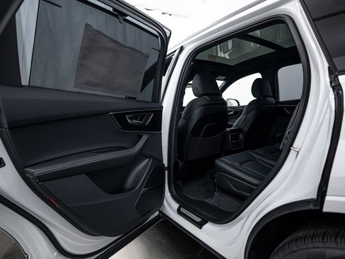 New 2026 Audi Q7 3.0T Prestige image 17