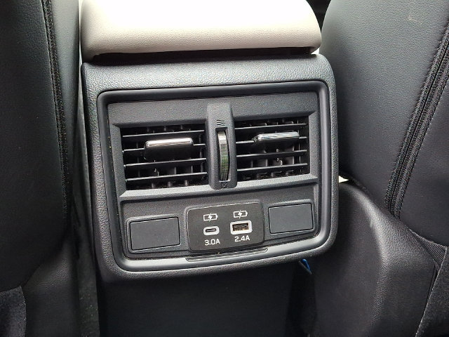 Used 2026 Subaru Forester Premium AWD/4WD image 11
